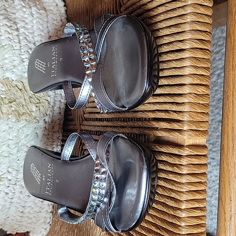 Italian Shoemakers Twiggy, silver, jeweled sandal, size 8 - Picture 2 of 14